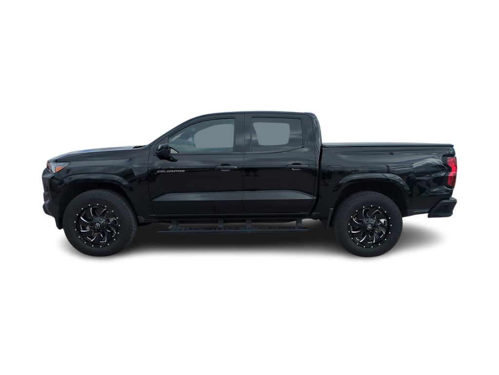 Thumbnail: 2024 Chevrolet Colorado - 3