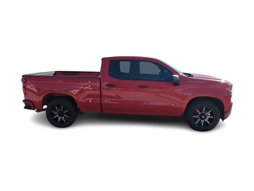 2020 Chevrolet Silverado 1500 Custom 18