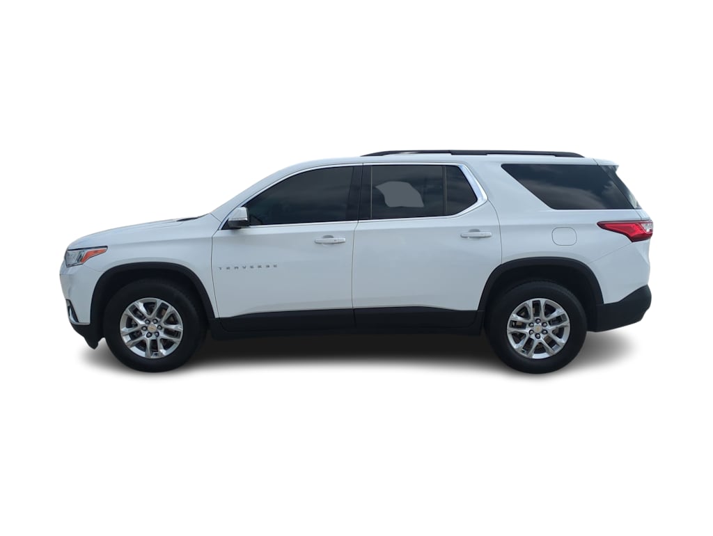 Thumbnail: 2021 Chevrolet Traverse - 3