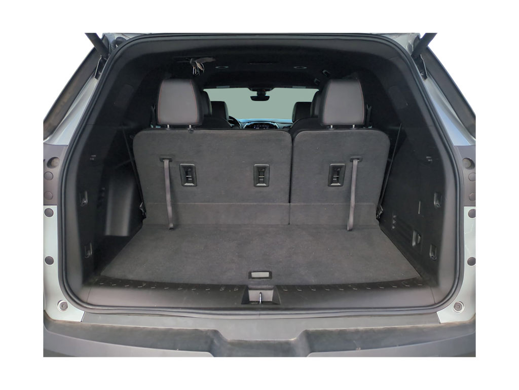 Thumbnail: 2023 Chevrolet Traverse - 16