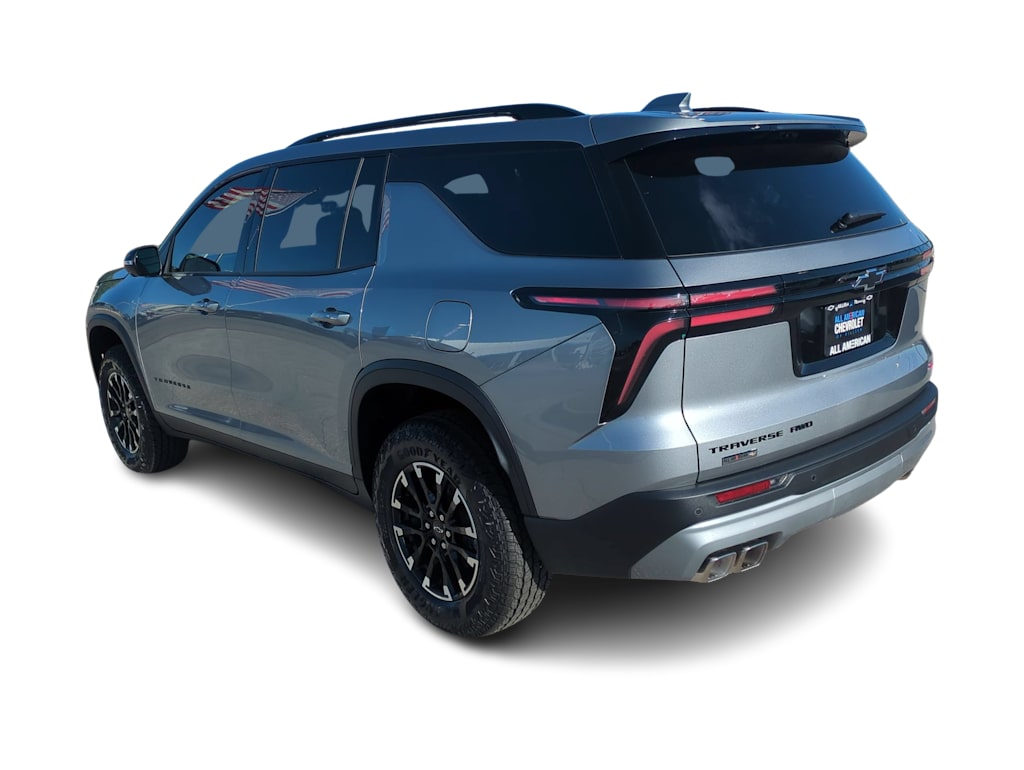 Thumbnail: 2026 Chevrolet Traverse - 3