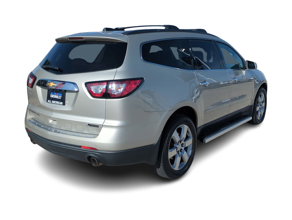 Thumbnail: 2017 Chevrolet Traverse - 21