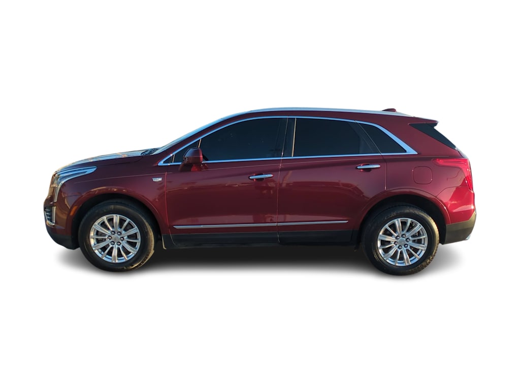 Thumbnail: 2017 Cadillac XT5 - 3