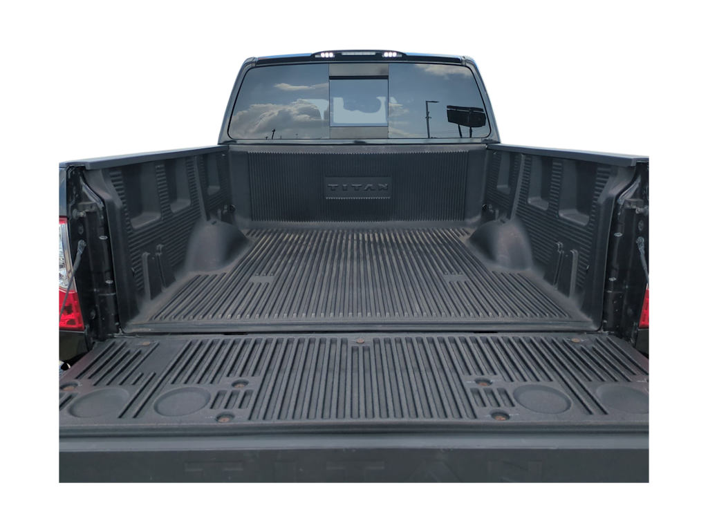 Thumbnail: 2019 Nissan Titan - 17