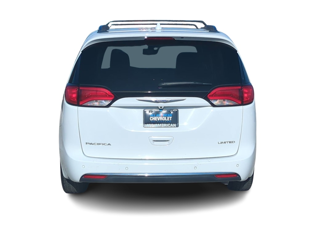 Thumbnail: 2018 Chrysler Pacifica - 5