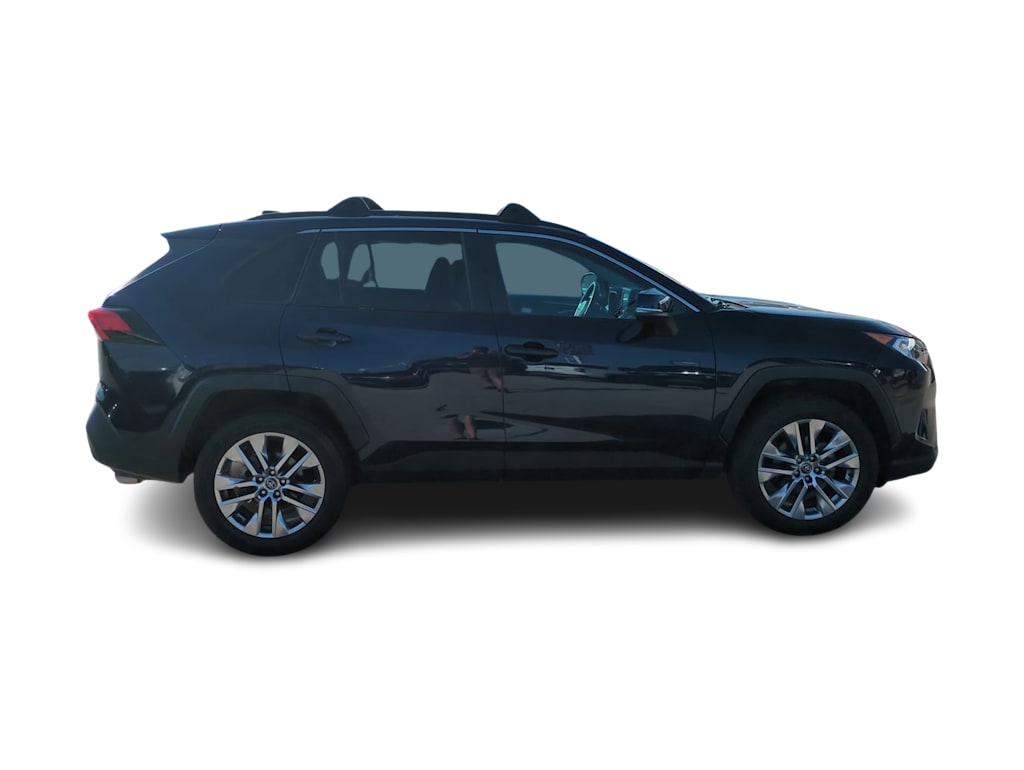 2020 Toyota RAV4 XLE Premium 23