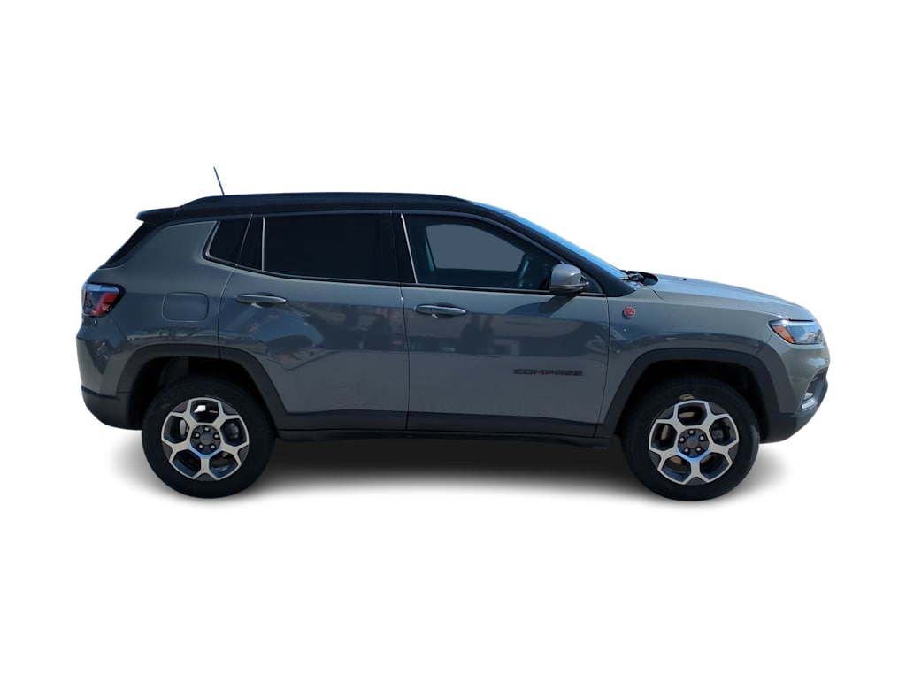 2022 Jeep Compass Trailhawk 24