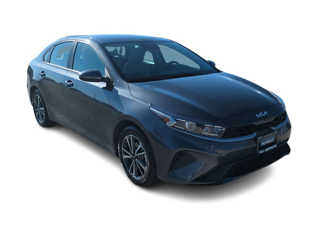 Thumbnail: 2023 Kia Forte - 19