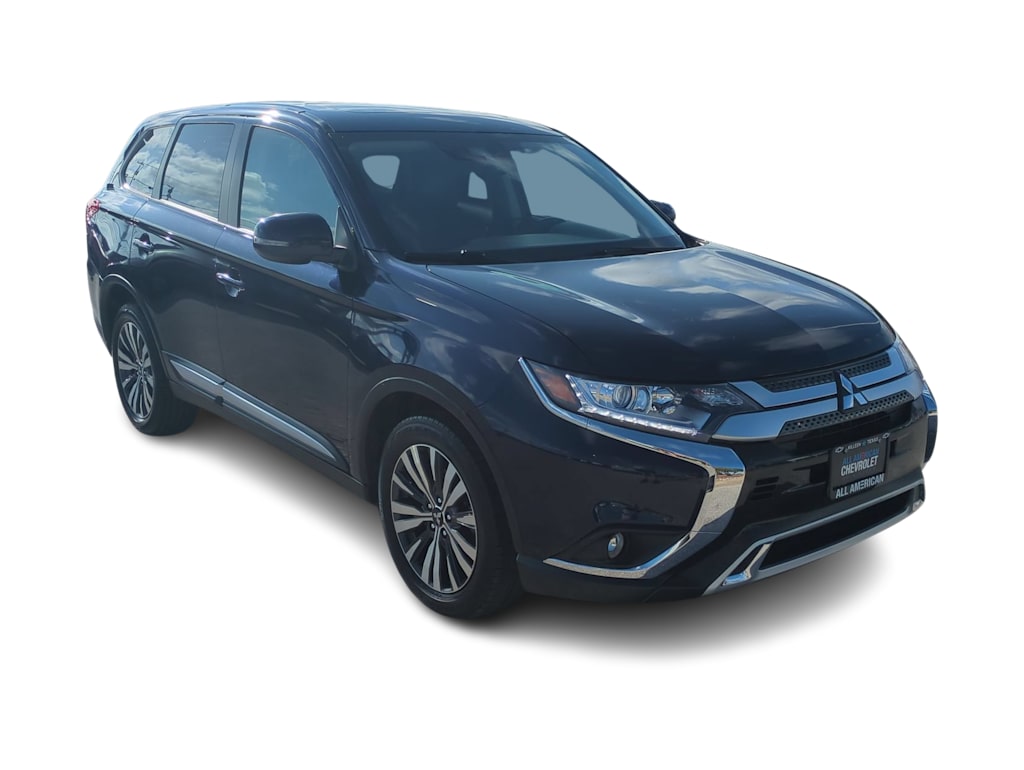 Thumbnail: 2020 Mitsubishi Outlander - 19