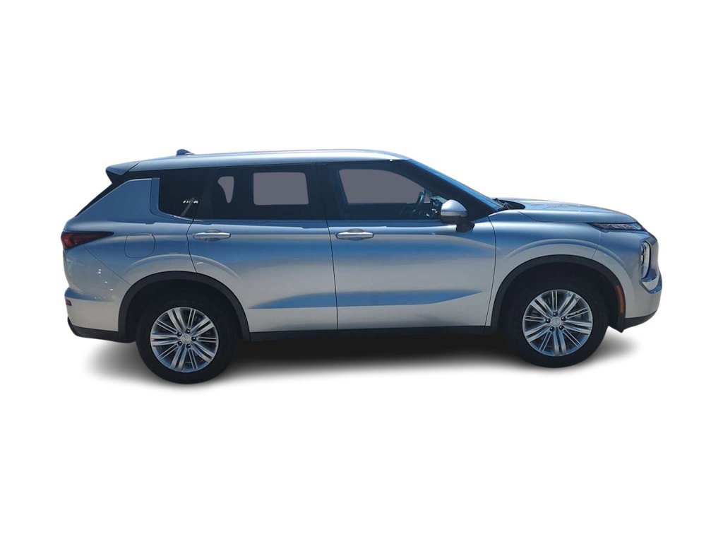 2023 Mitsubishi Outlander ES 23