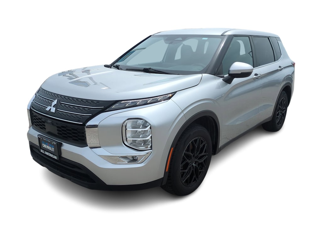 Thumbnail: 2023 Mitsubishi Outlander - 21