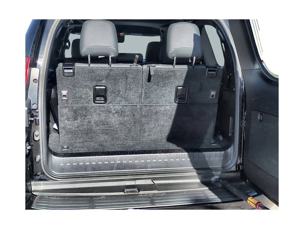 Thumbnail: 2022 Lexus GX - 18