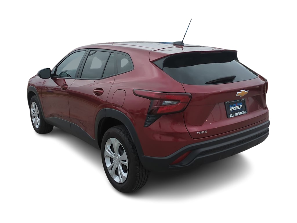 2025 Chevrolet Trax LS 4