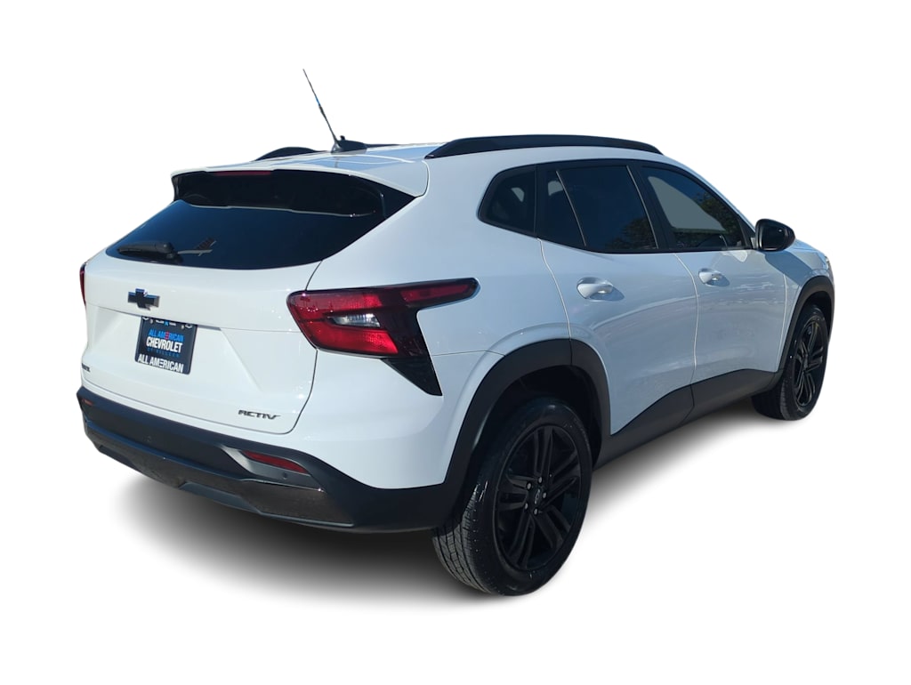 Thumbnail: 2024 Chevrolet Trax - 20