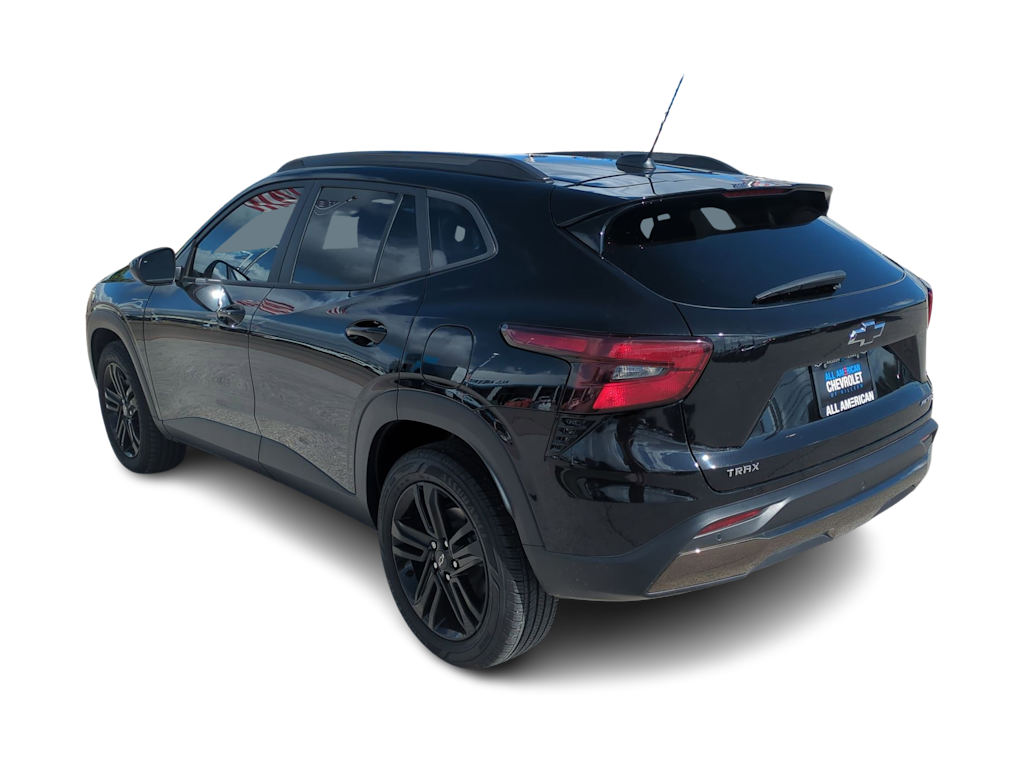 Thumbnail: 2025 Chevrolet Trax - 4