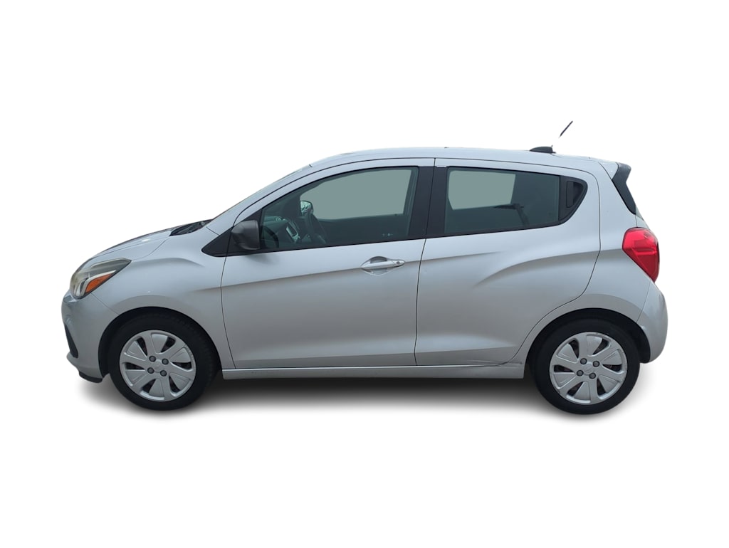 Thumbnail: 2017 Chevrolet Spark - 3
