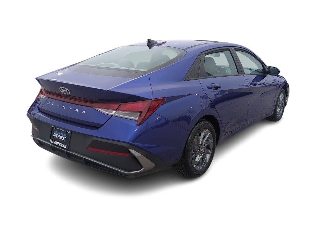 Thumbnail: 2024 Hyundai Elantra - 21