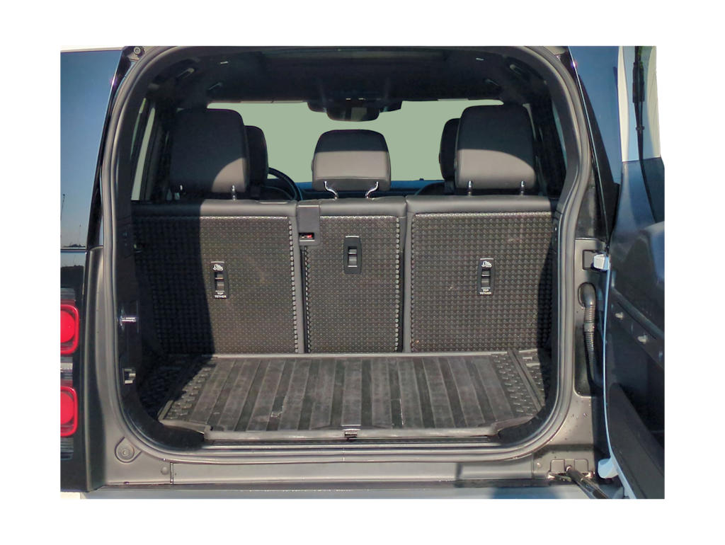 Thumbnail: 2023 Land Rover Defender - 17