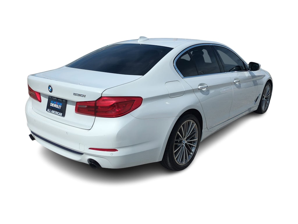 Thumbnail: 2018 BMW 5 Series - 21