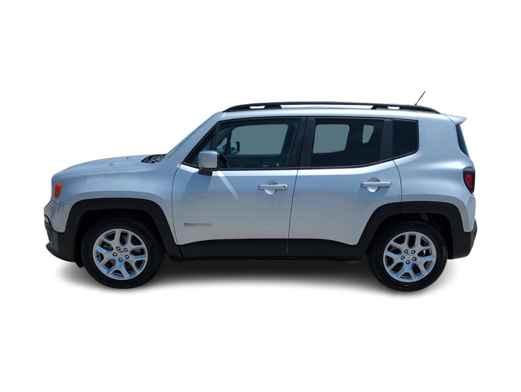 Thumbnail: 2017 Jeep Renegade - 3