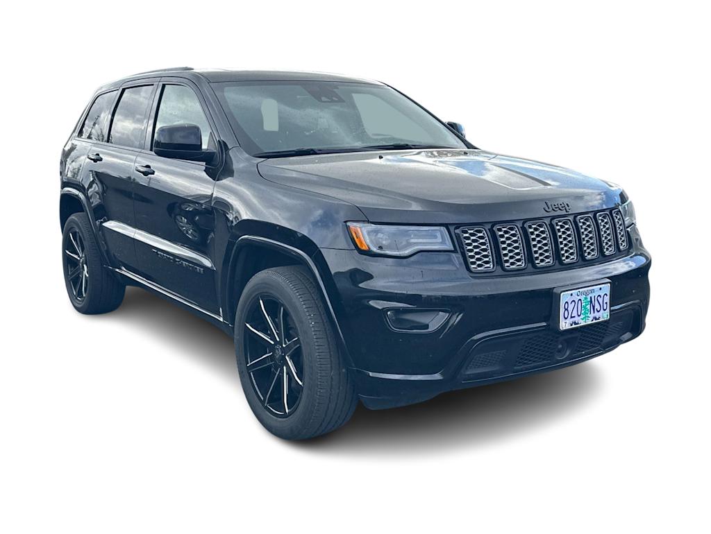 Thumbnail: 2022 Jeep Grand Cherokee - 7