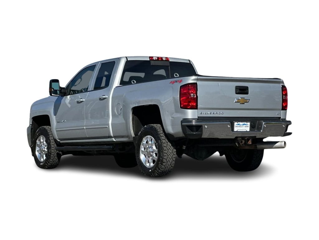 Thumbnail: 2015 Chevrolet Silverado 2500 - 4