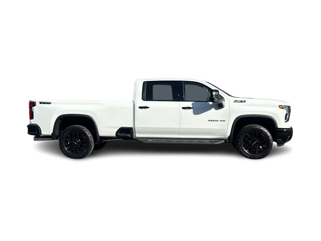 Thumbnail: 2026 Chevrolet Silverado 3500 - 16