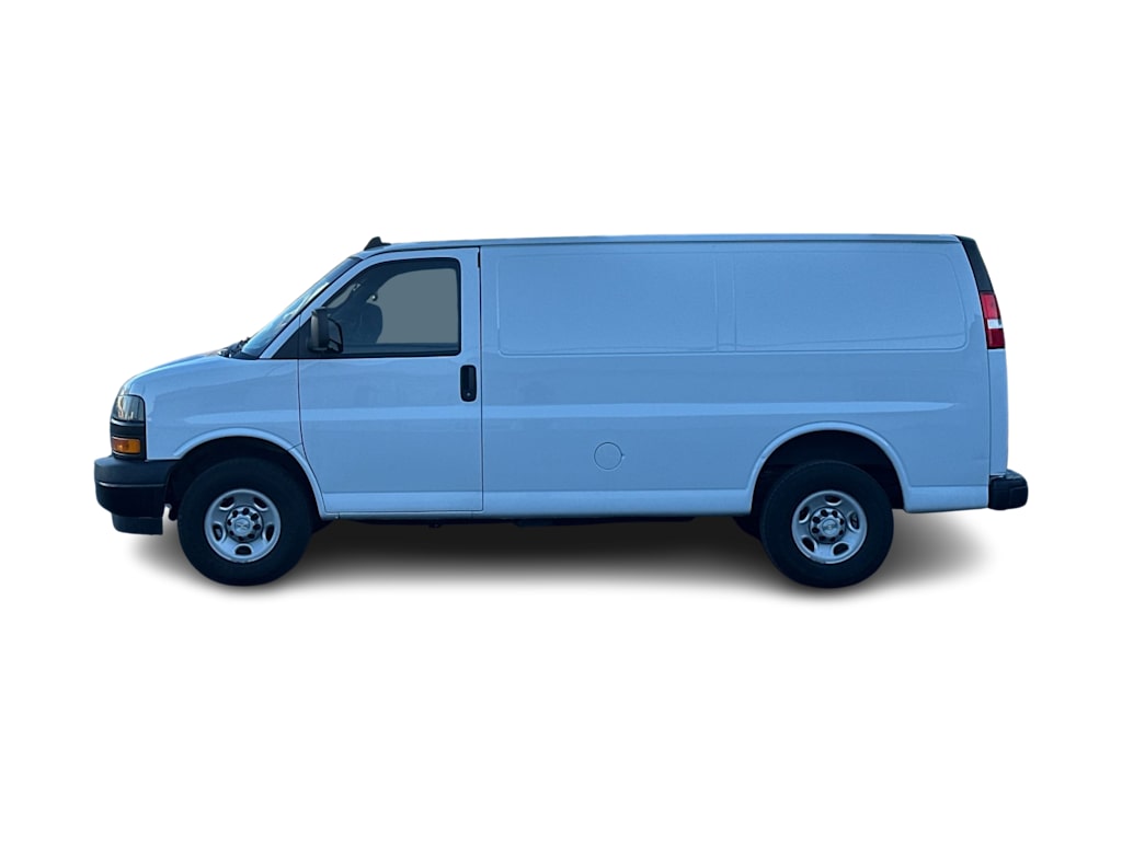 2021 Chevrolet Express 2500 3