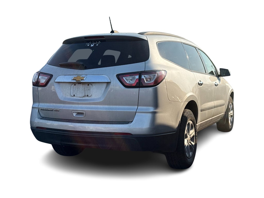 Thumbnail: 2017 Chevrolet Traverse - 10