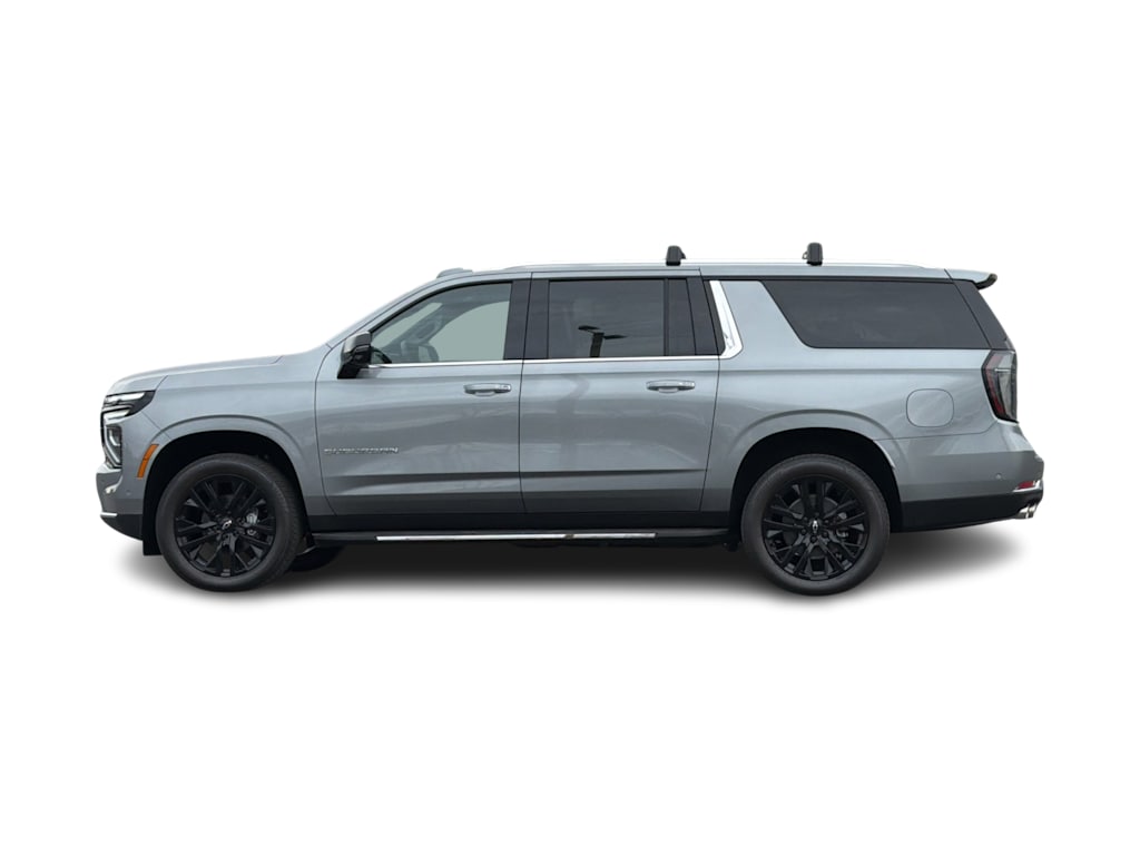 Thumbnail: 2026 Chevrolet Suburban - 3