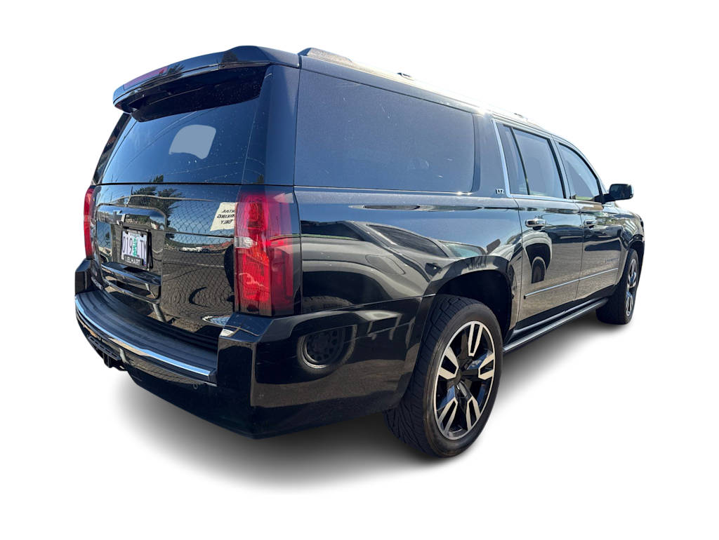 Thumbnail: 2016 Chevrolet Suburban - 9