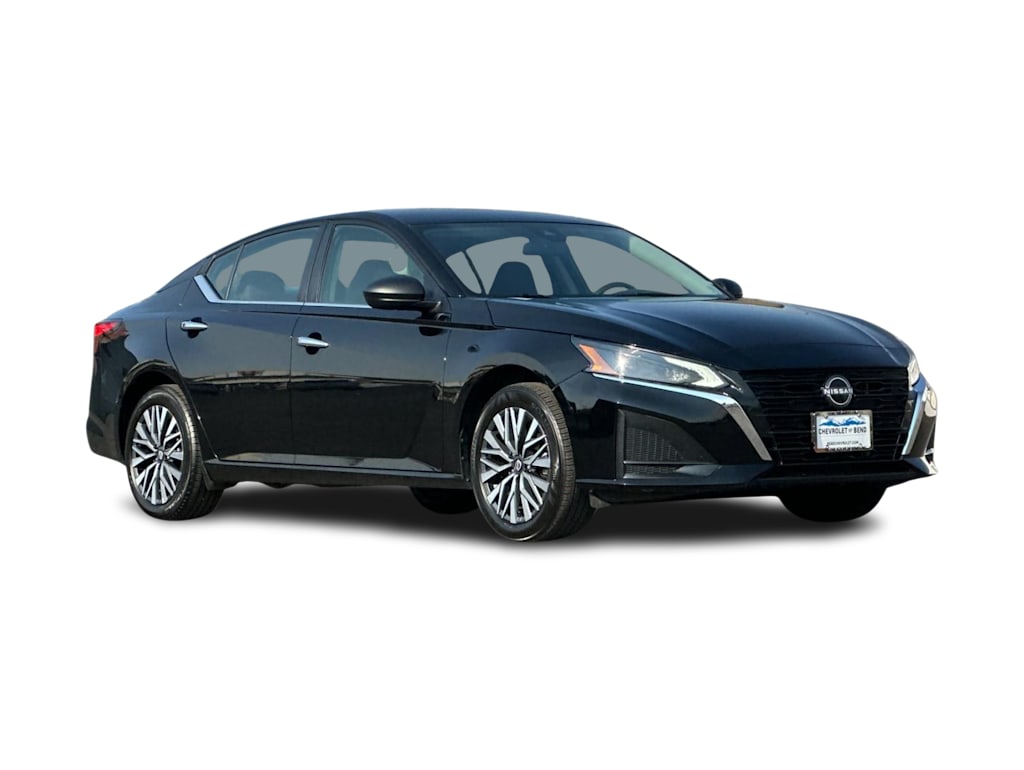 Thumbnail: 2024 Nissan Altima - 18