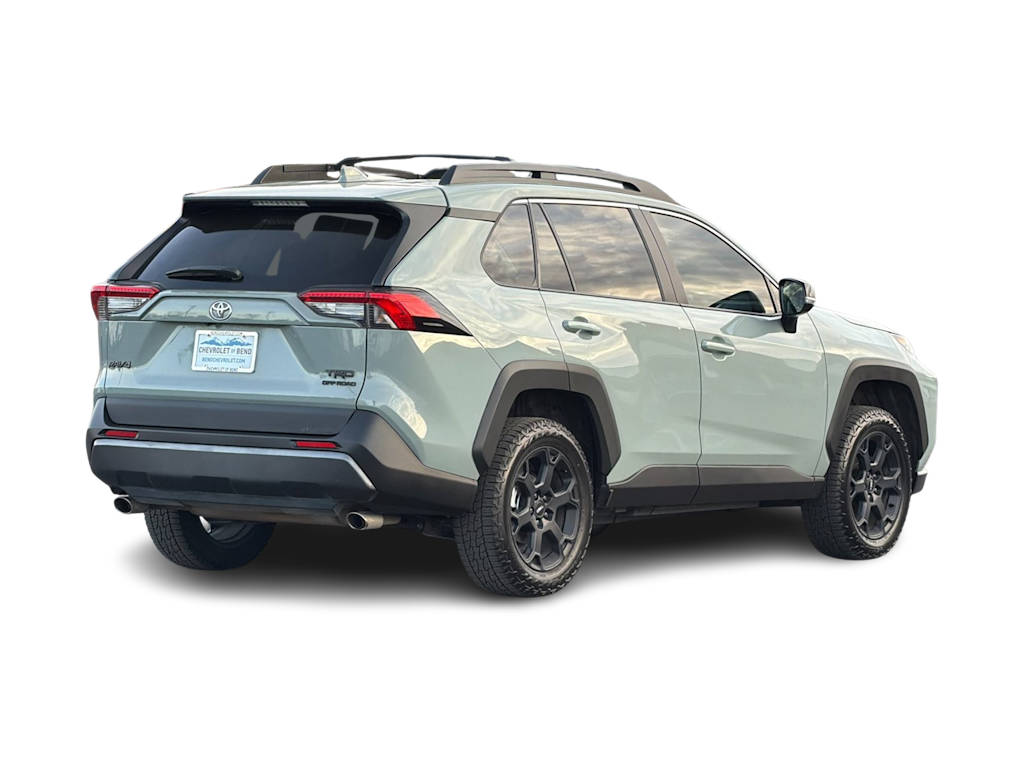 Thumbnail: 2020 Toyota RAV4 - 17