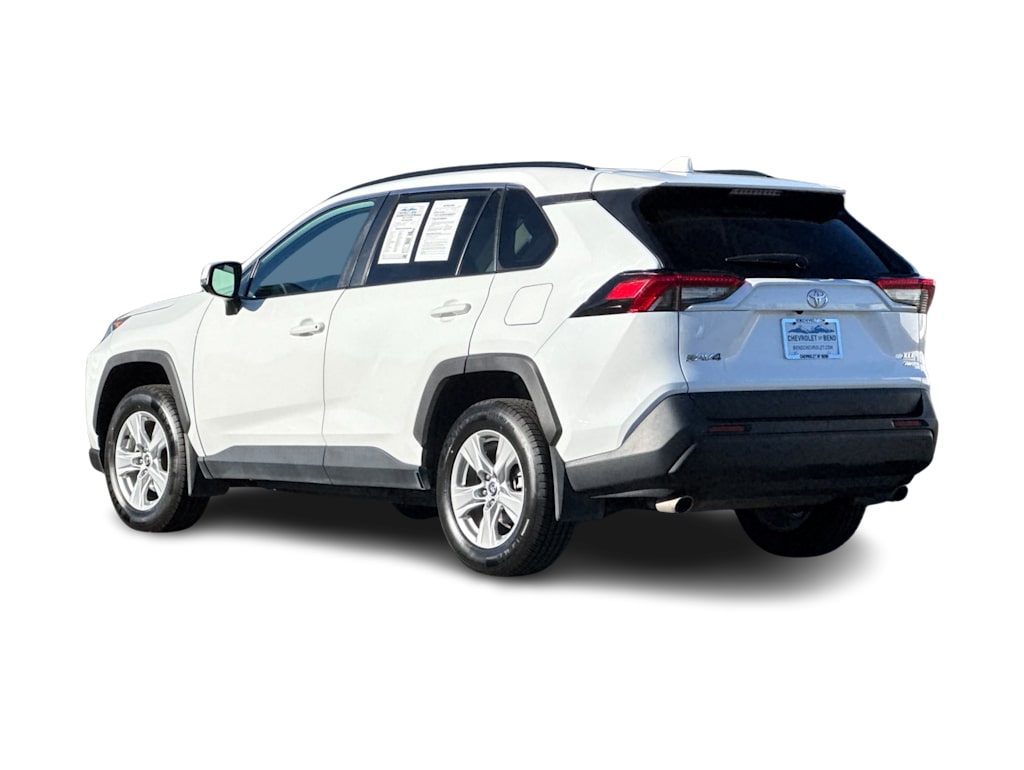 Thumbnail: 2021 Toyota RAV4 - 4