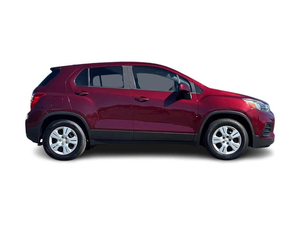Thumbnail: 2017 Chevrolet Trax - 20