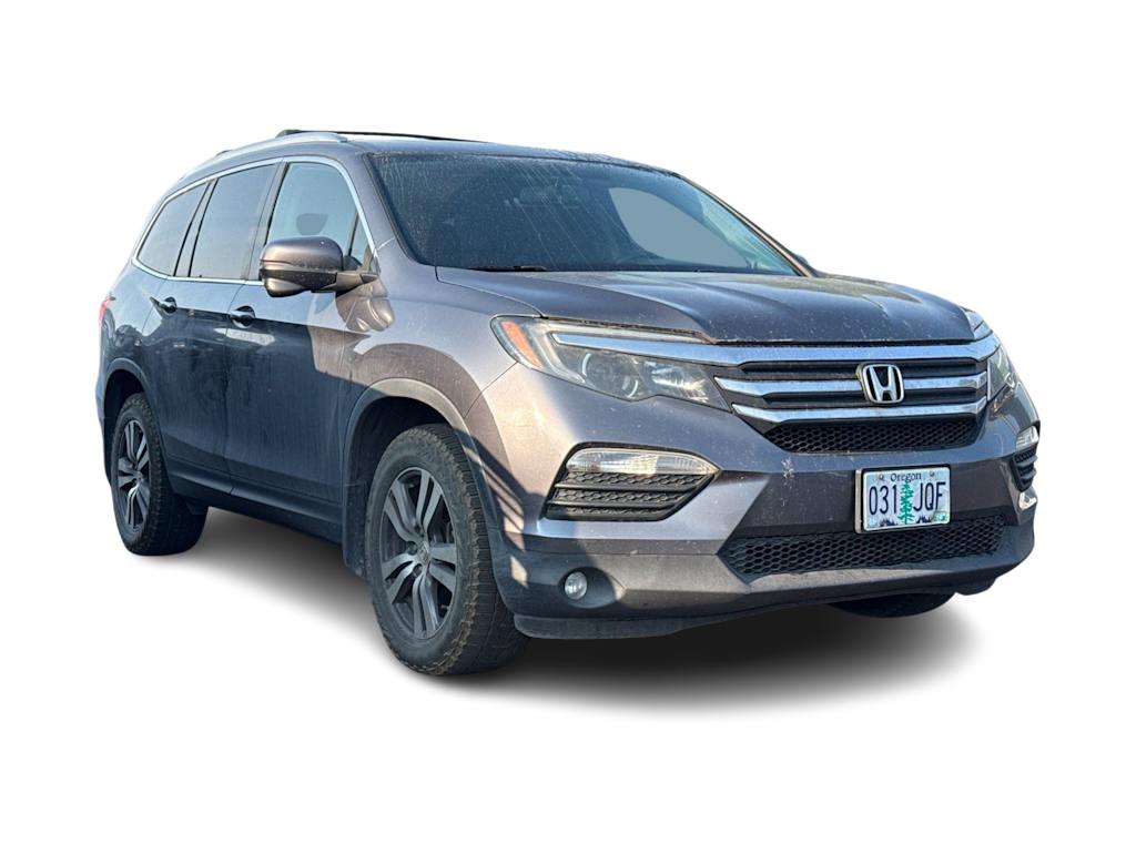 Thumbnail: 2016 Honda Pilot - 9
