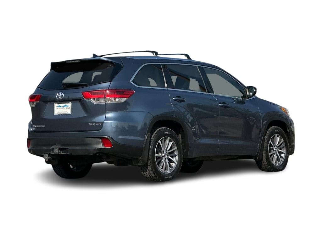Thumbnail: 2017 Toyota Highlander - 18