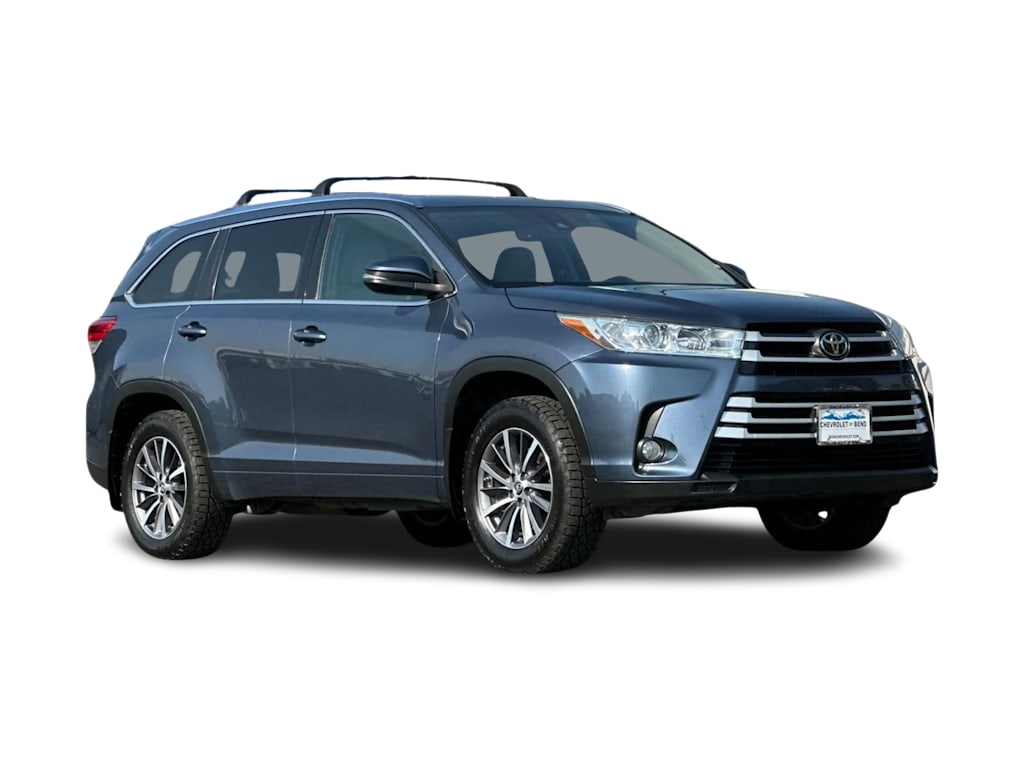 Thumbnail: 2017 Toyota Highlander - 20