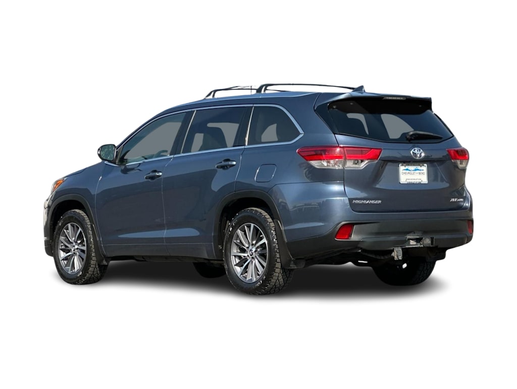 Thumbnail: 2017 Toyota Highlander - 4