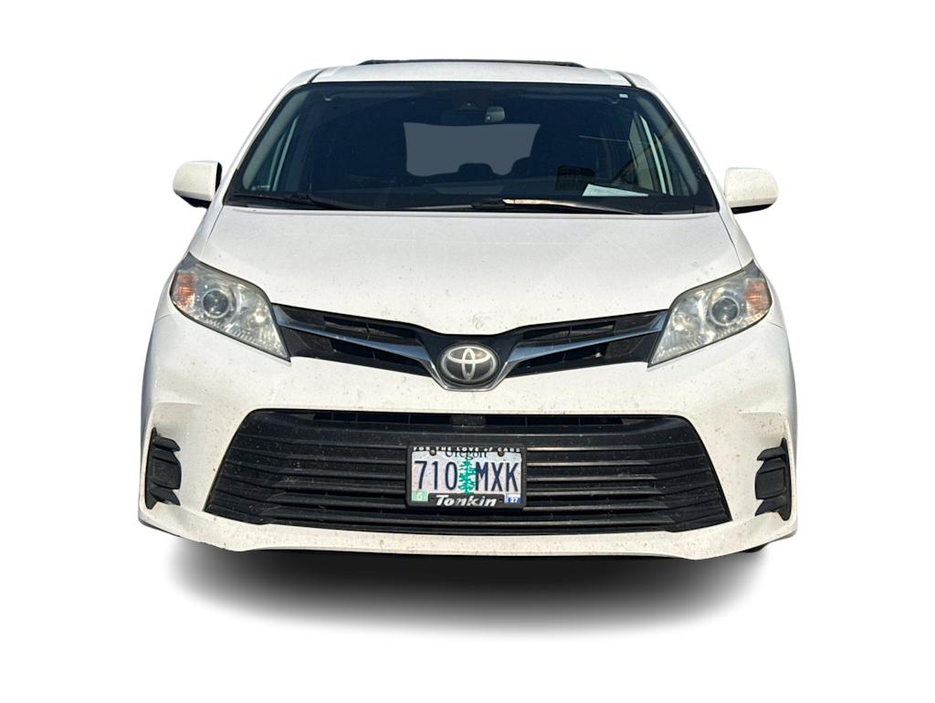 Thumbnail: 2019 Toyota Sienna - 4