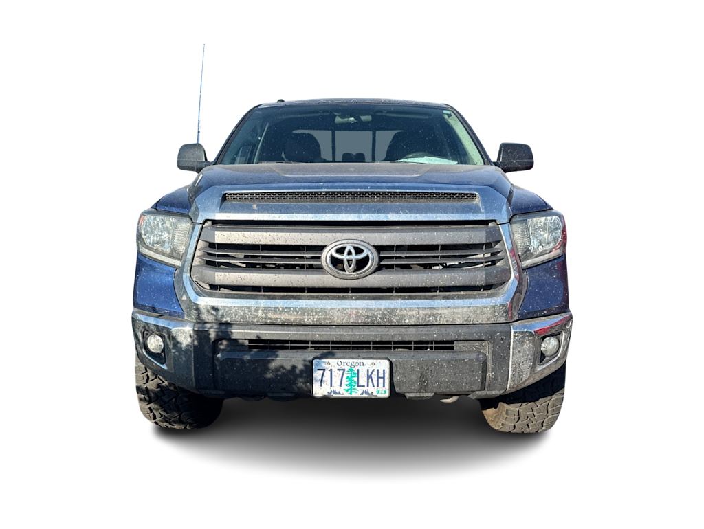 Thumbnail: 2015 Toyota Tundra - 4