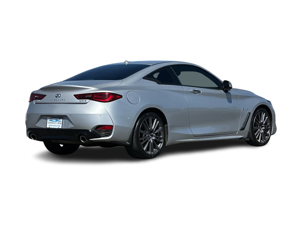 Thumbnail: 2017 INFINITI Q60 - 17