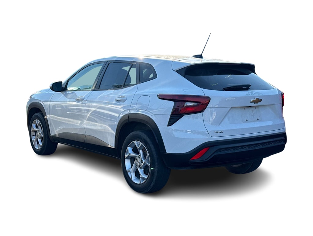 Thumbnail: 2024 Chevrolet Trax - 2