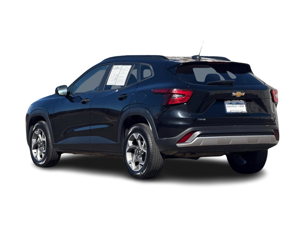 Thumbnail: 2024 Chevrolet Trax - 4