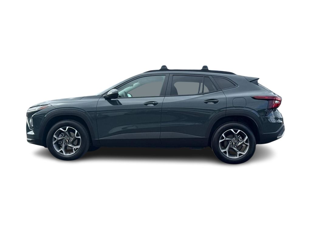 Thumbnail: 2026 Chevrolet Trax - 3