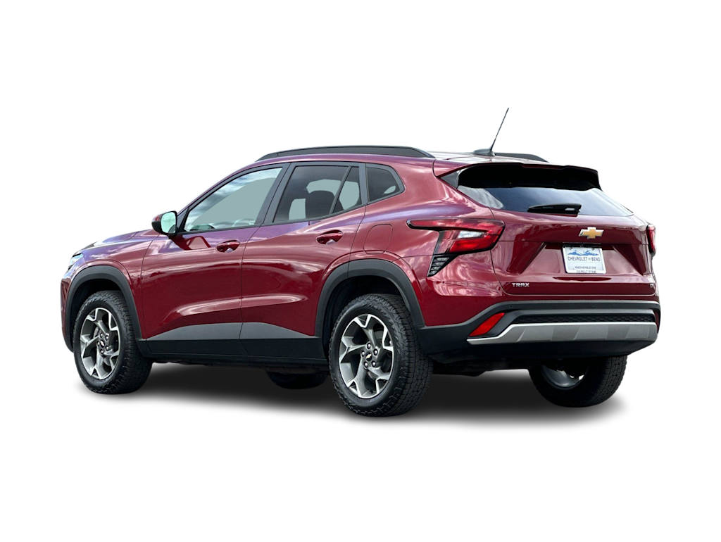 Thumbnail: 2025 Chevrolet Trax - 4