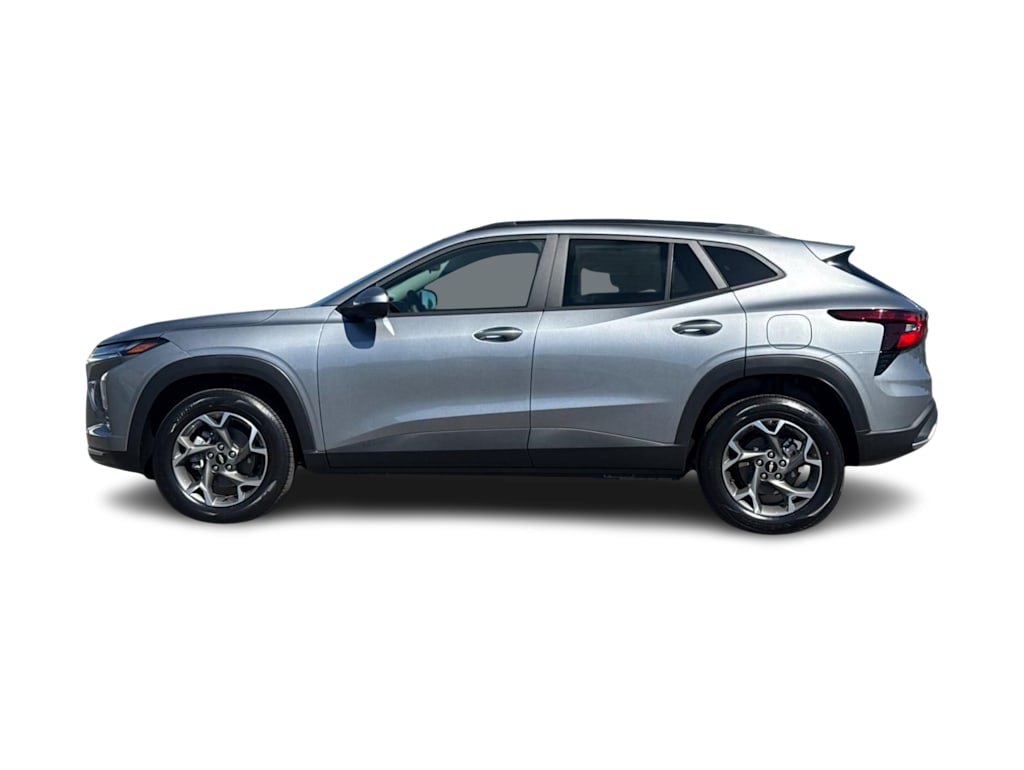 Thumbnail: 2026 Chevrolet Trax - 3