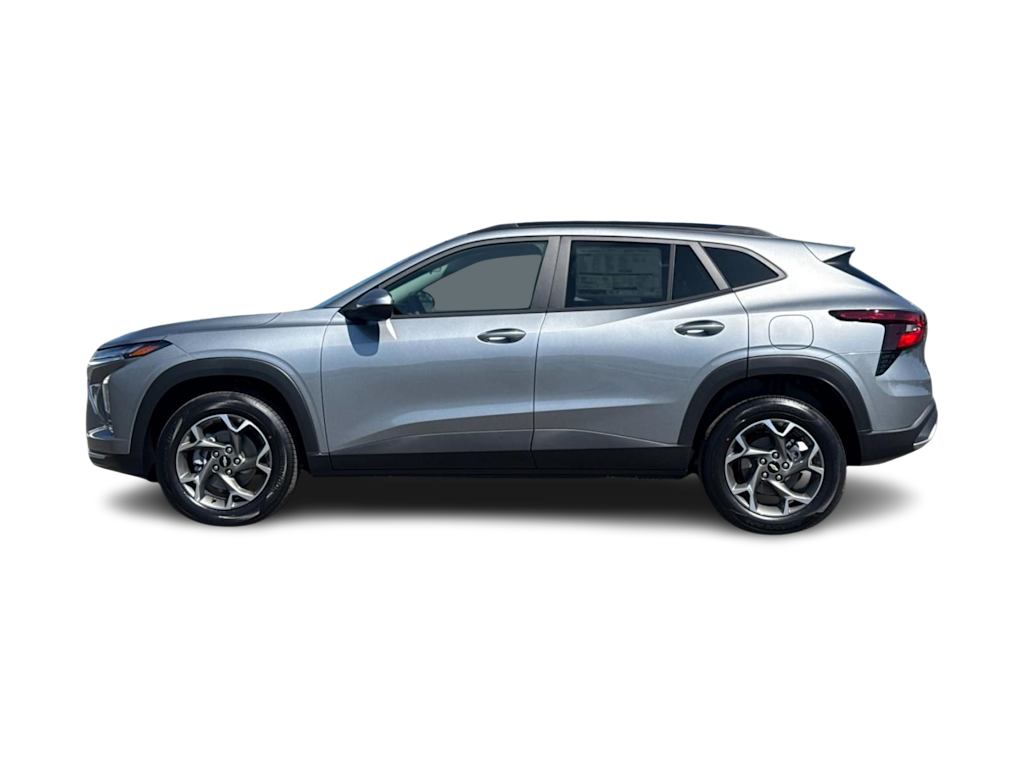 Thumbnail: 2026 Chevrolet Trax - 3