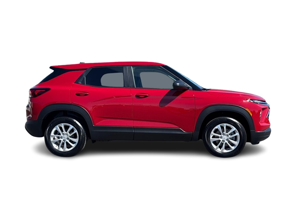 Thumbnail: 2026 Chevrolet TrailBlazer - 18