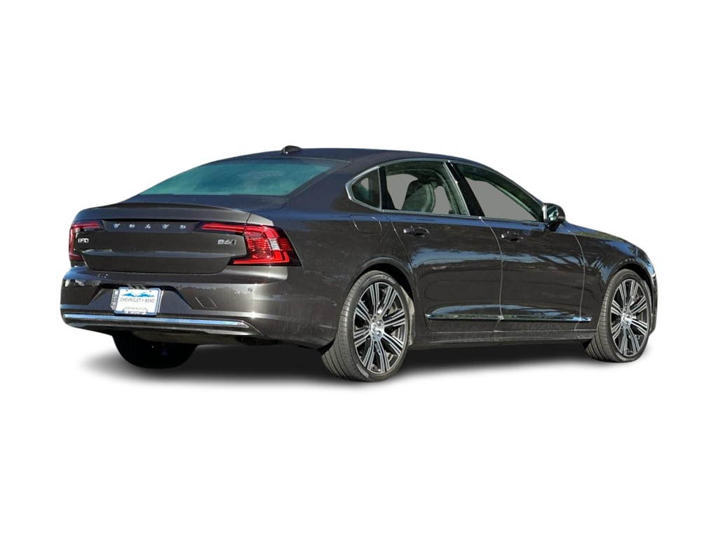 Thumbnail: 2023 Volvo S90 - 16